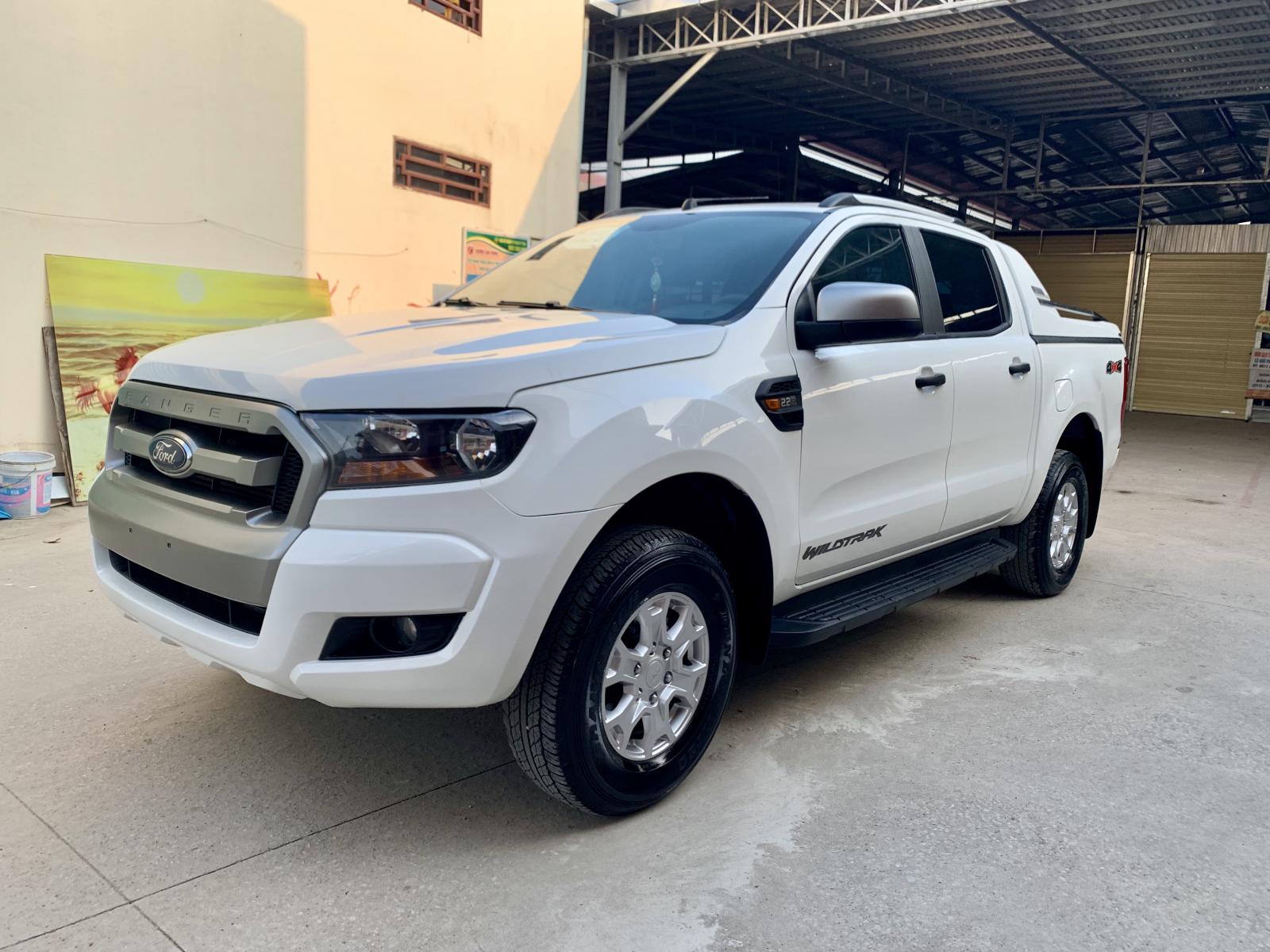 Ford Ranger 2017 - Bán xe Ford Ranger XLS 2.2 AT năm sản xuất 2017, màu trắng, xe nhập, LH 086.886.1238 - 0888.11.1238