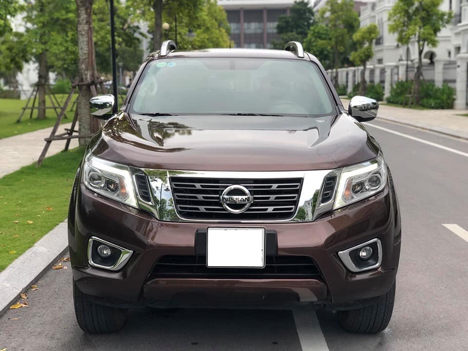 Nissan Navara 2018 - Nissan Navara VL 2.5AT 4WD màu nâu, sản xuất 2018