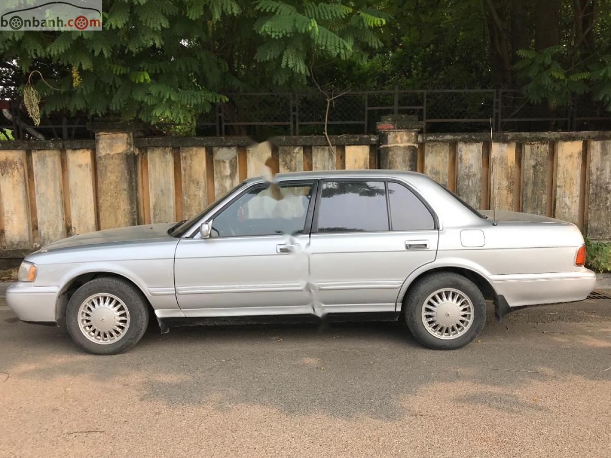 Toyota Crown 1995 - Bán Toyota Crown RoyalSaloon 3.0 đời 1995, màu bạc, xe nhập