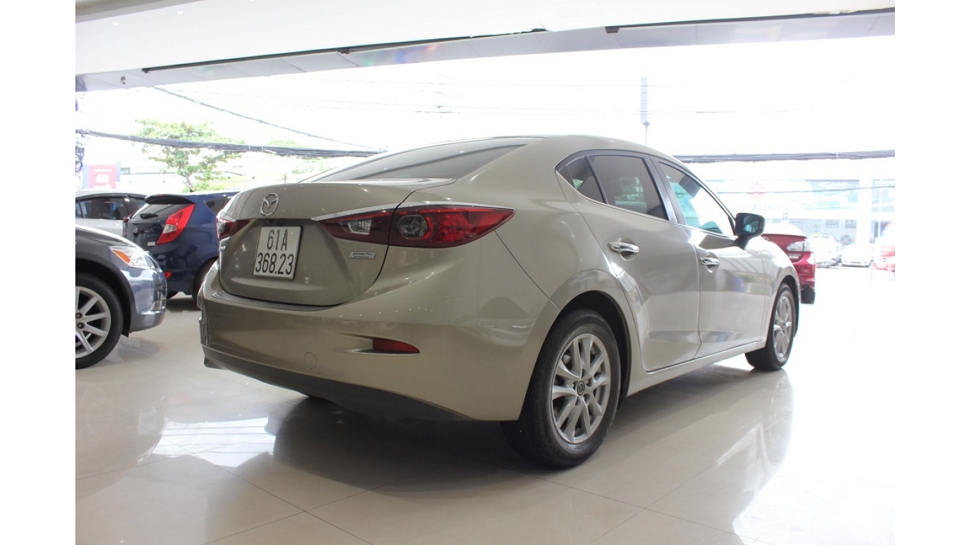 Mazda 3 2017 - Bán Mazda 3 1.5 AT đời 2017 màu nâu vàng, trả trước chỉ từ 174tr, hotline: 0985.190491 Ngọc