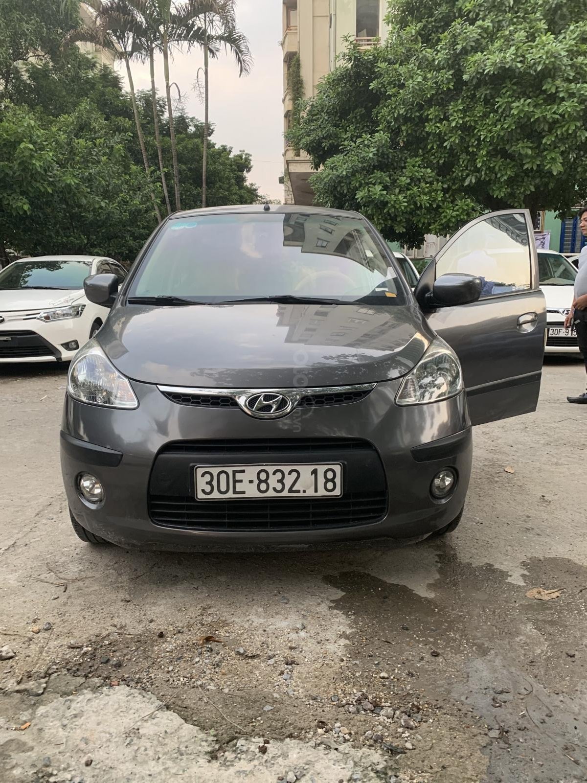 Hyundai Grand i10 2010 - Bán ô tô Hyundai Grand i10 năm 2010, màu nâu, nhập khẩu nguyên chiếc