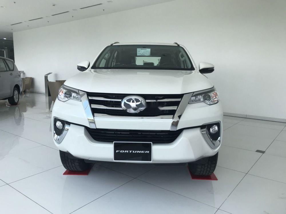 Toyota Fortuner   2019 - Cần bán Toyota Fortuner đời 2019, màu trắng, 979tr