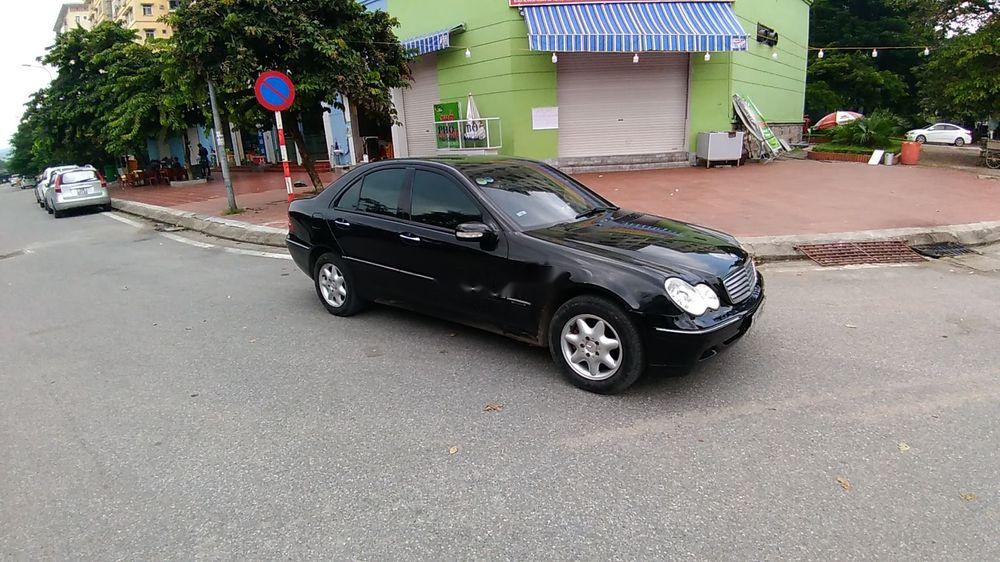 Mercedes-Benz C class 2001 - Cần bán xe Mercedes C200 năm sản xuất 2001, màu đen