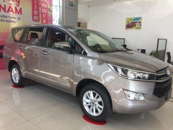 Toyota Innova 2019 - Cần bán xe Toyota Innova 2.0E đời 2019 giá tốt