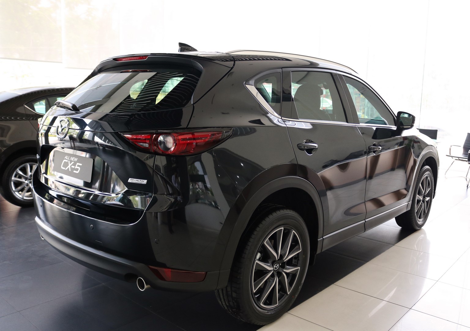 Mazda CX 5 2.5L 2018 - Bán CX5 2018 màu đen duy nhất, tặng camera hành trình