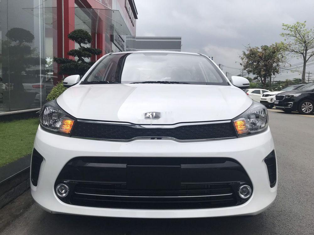 Kia Rio 2019 - Bán ô tô Kia Rio đời 2019, màu trắng, nhập khẩu nguyên chiếc