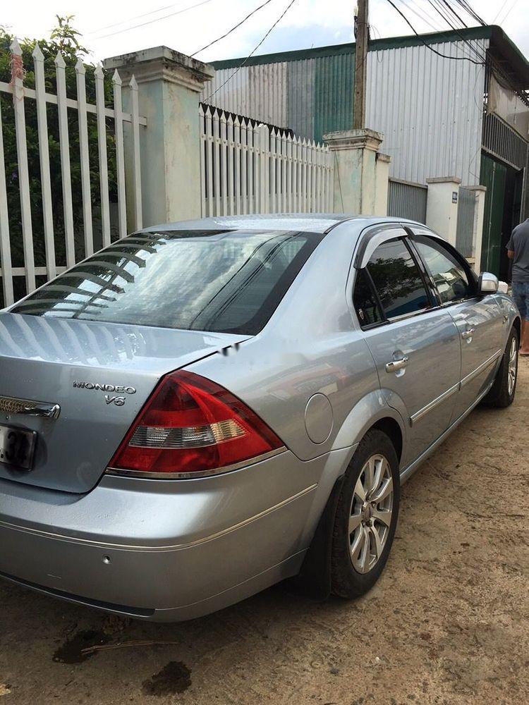 Ford Mondeo   2004 - Bán Ford Mondeo 2004, màu bạc, xe nhập, giá tốt