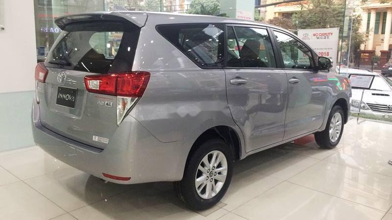 Toyota Innova 2019 - Cần bán xe Toyota Innova 2.0E đời 2019 giá tốt