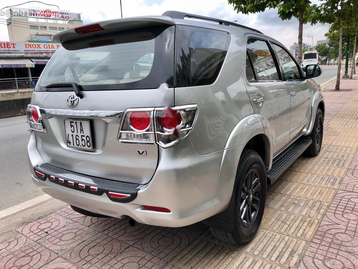 Toyota Fortuner 2.7V 4x4 AT 2013 - Cần bán lại xe Toyota Fortuner 2.7V 4x4 AT 2013, màu bạc