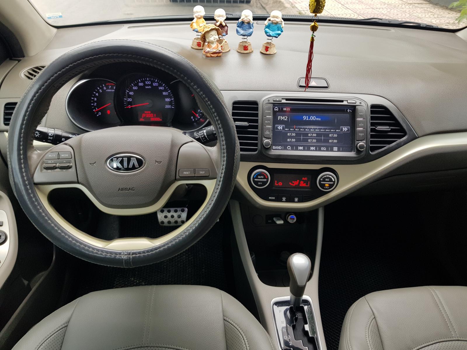 Kia Morning Si 1.25L 2017 - Bán Kia Morning Si (1.25L) đời 2017,màu nâu,gia đình sử dụng kỹ mới 98%