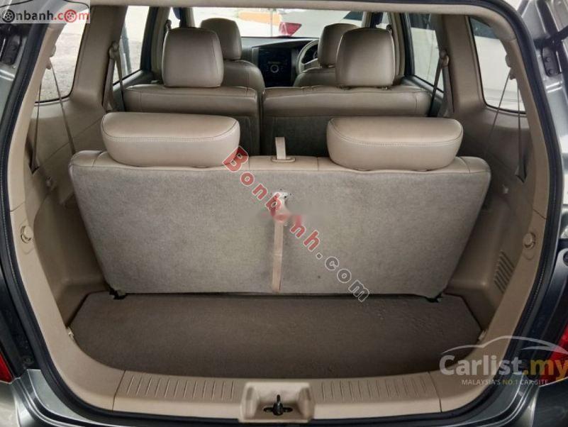 Nissan Grand livina   2010 - Bán Nissan Grand livina sản xuất 2010, màu xám, xe gia đình 