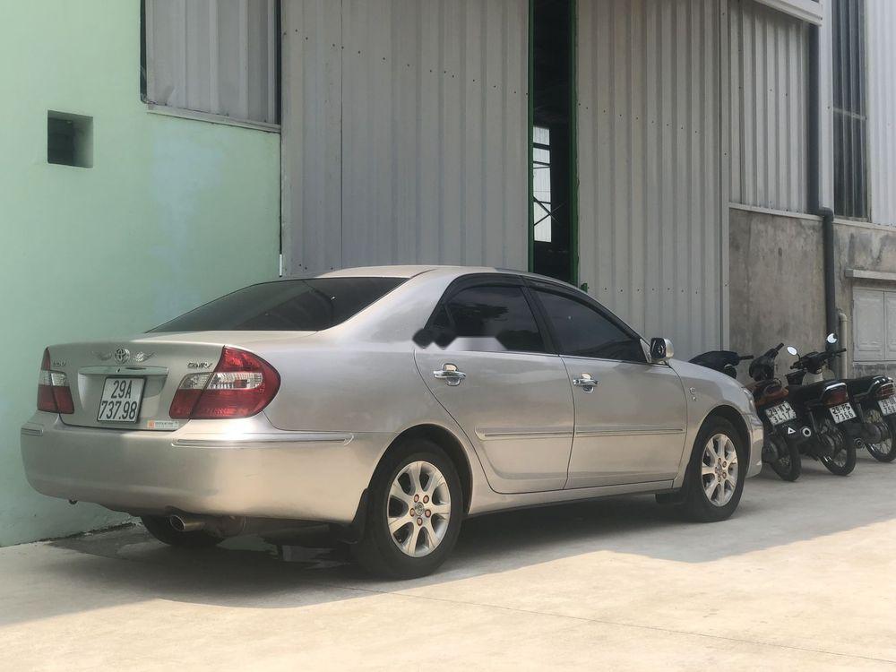 Toyota Camry 3.0 2003 - Bán ô tô Toyota Camry 3.0 năm 2003, màu bạc, giá chỉ 310 triệu