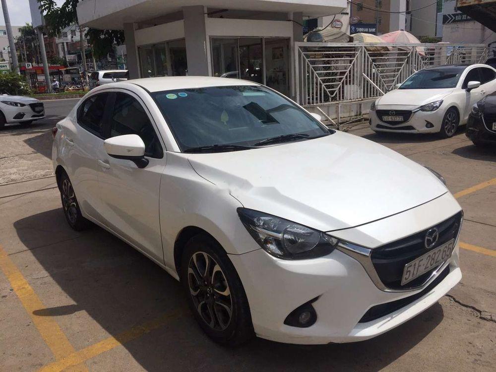 Mazda 2 2015 - Bán Mazda 2 năm sản xuất 2015, màu trắng, xe nhập, giá cạnh tranh