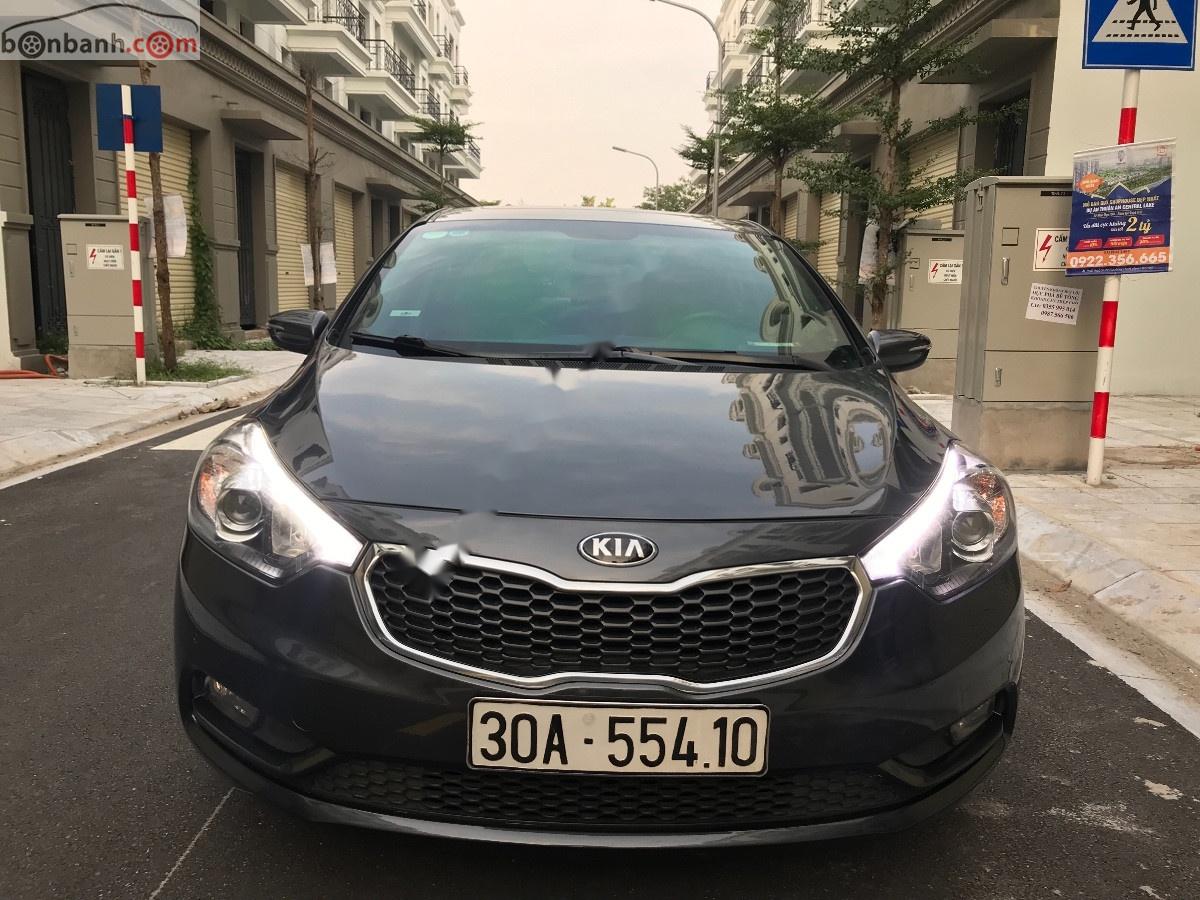 Kia K3 2015 - Cần bán Kia K3 năm sản xuất 2015, màu xám chính chủ 