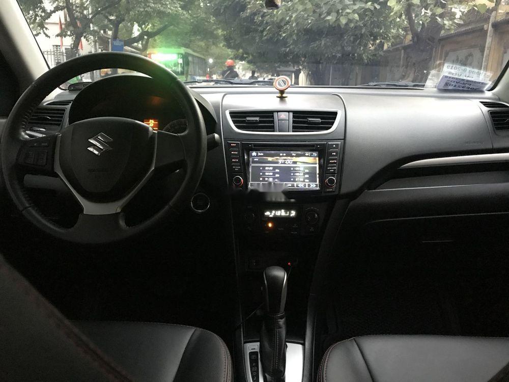 Suzuki Swift 2015 - Bán Suzuki Swift sản xuất 2015, màu trắng chính chủ, 435 triệu