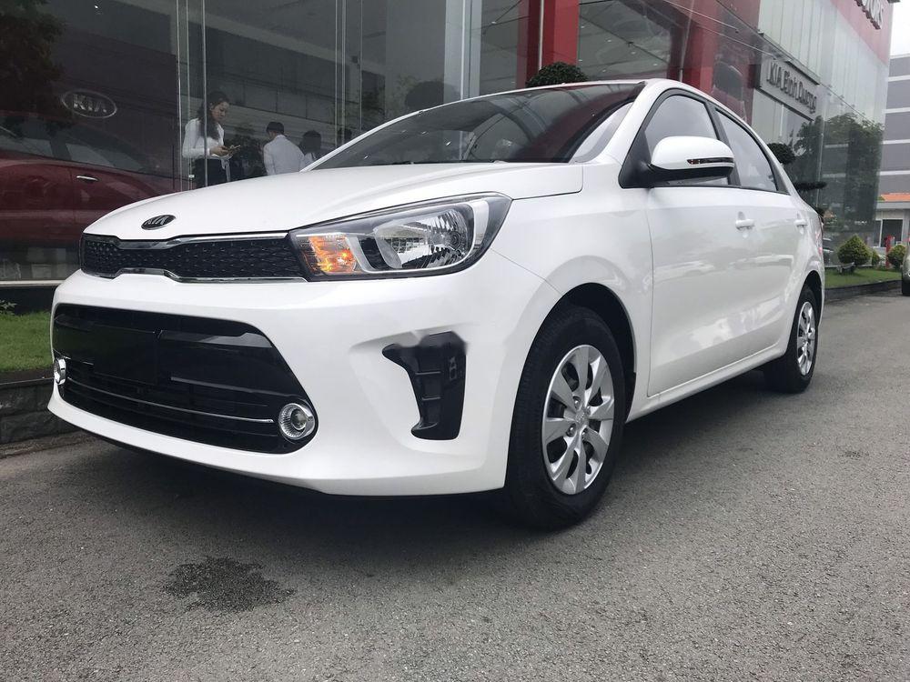 Kia Rio 2019 - Bán ô tô Kia Rio đời 2019, màu trắng, nhập khẩu nguyên chiếc