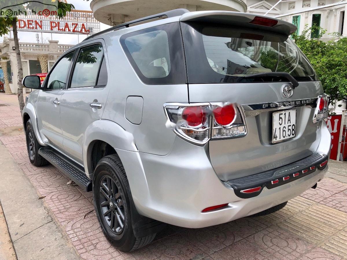 Toyota Fortuner 2.7V 4x4 AT 2013 - Cần bán lại xe Toyota Fortuner 2.7V 4x4 AT 2013, màu bạc