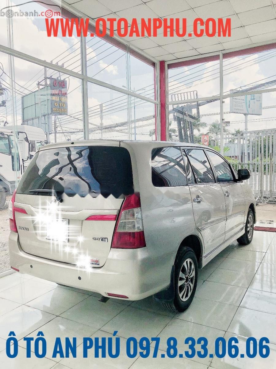 Toyota Innova 2015 - Cần bán xe Toyota Innova năm 2015, nhập khẩu nguyên chiếc chính chủ 