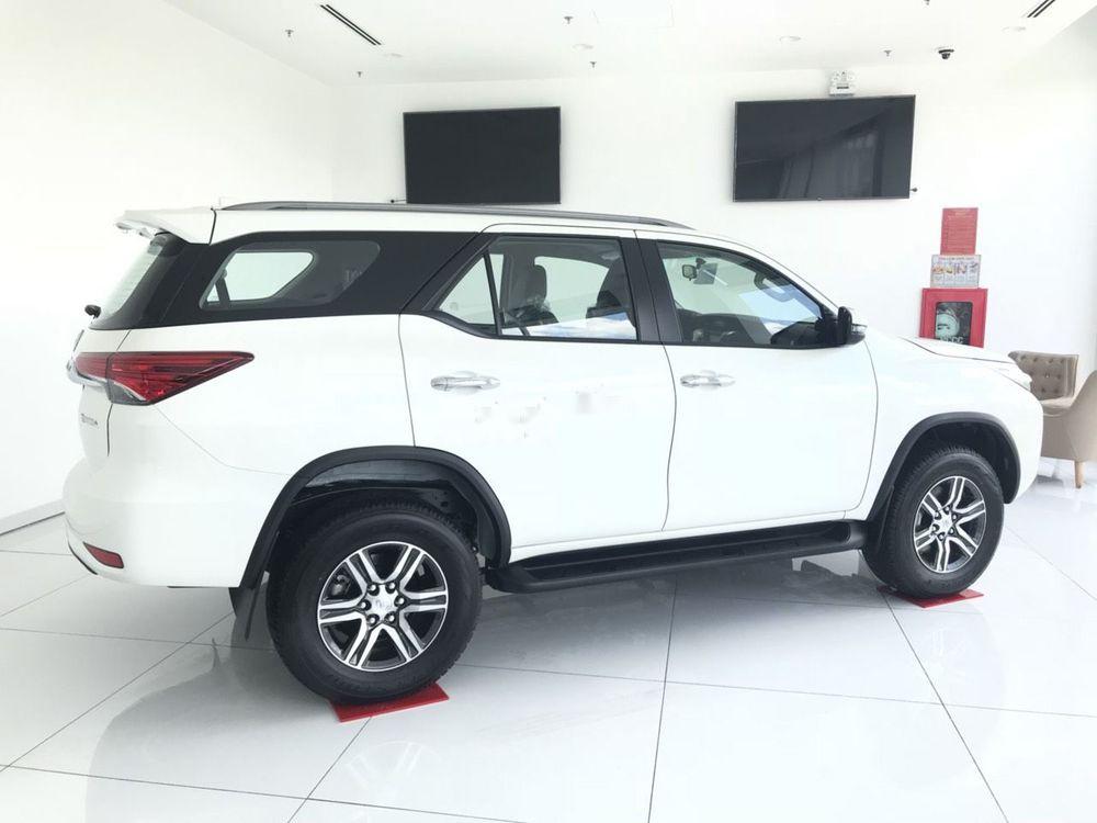 Toyota Fortuner   2019 - Cần bán Toyota Fortuner đời 2019, màu trắng, 979tr