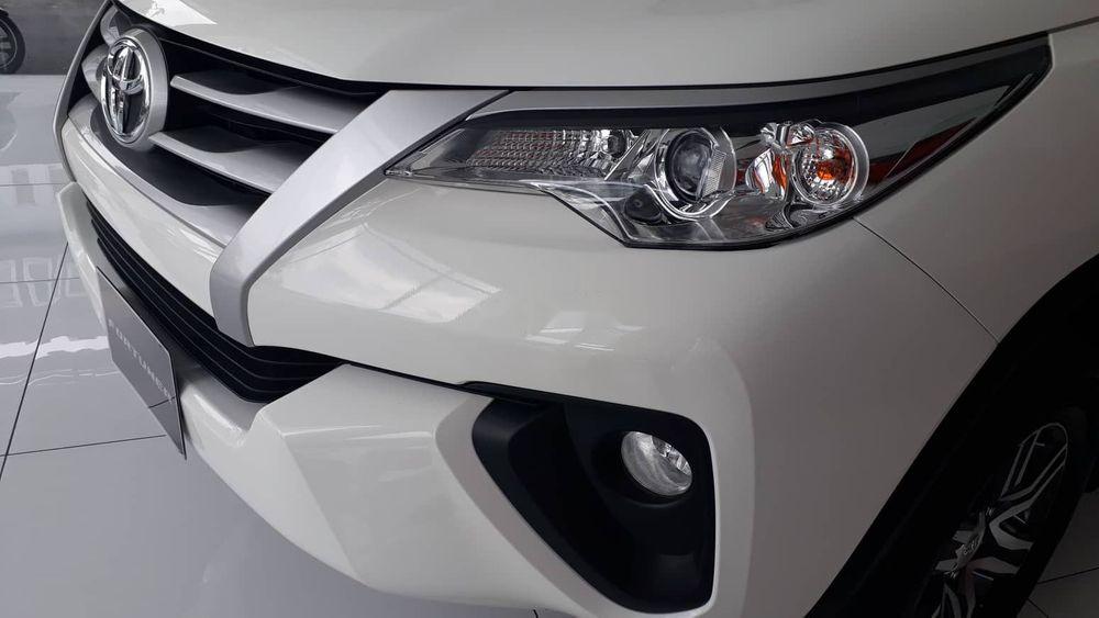 Toyota Fortuner   2019 - Bán xe Toyota Fortuner sản xuất 2019, màu trắng