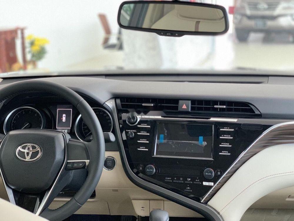 Toyota Camry 2019 - Bán Toyota Camry 2.0G năm sản xuất 2019, màu đen, nhập khẩu