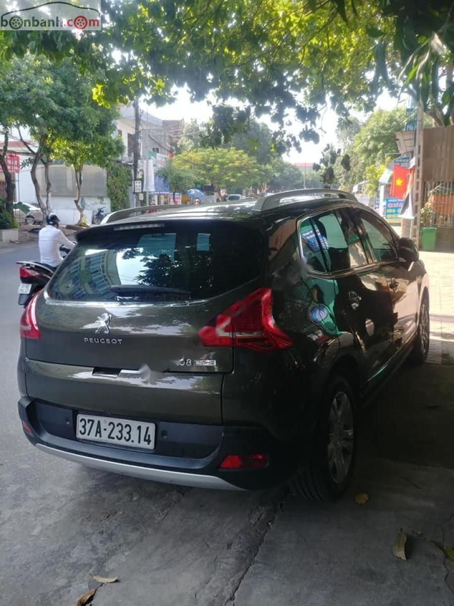 Peugeot 3008 1.6 AT 2015 - Cần bán xe Peugeot 3008 1.6 AT năm sản xuất 2015, màu nâu chính chủ