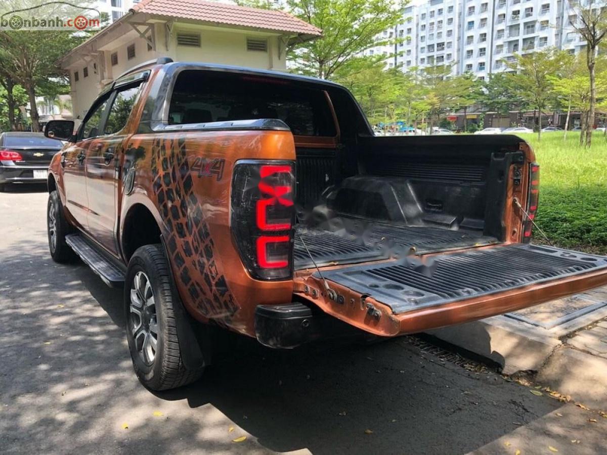 Ford Ranger Wildtrak 3.2L 4x4 AT 2018 - Bán Ford Ranger Wildtrak 3.2L 4x4 AT đời 2018, màu nâu, nhập khẩu 