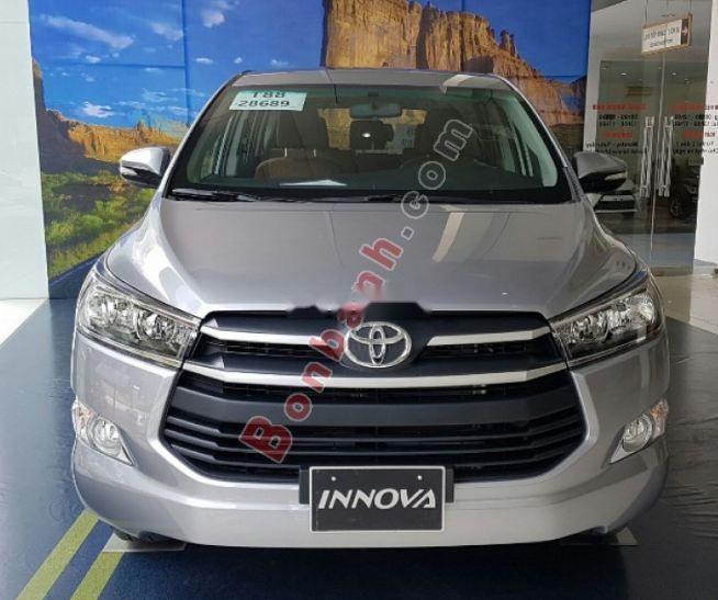 Toyota Innova 2019 - Bán xe Toyota Innova 2.0E sản xuất năm 2019, giá 711tr