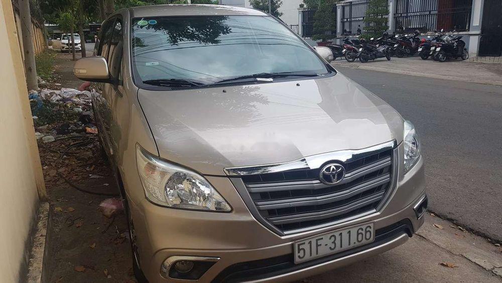 Toyota Innova 2015 - Cần bán Toyota Innova MT đời 2015, xe nhập, 555tr