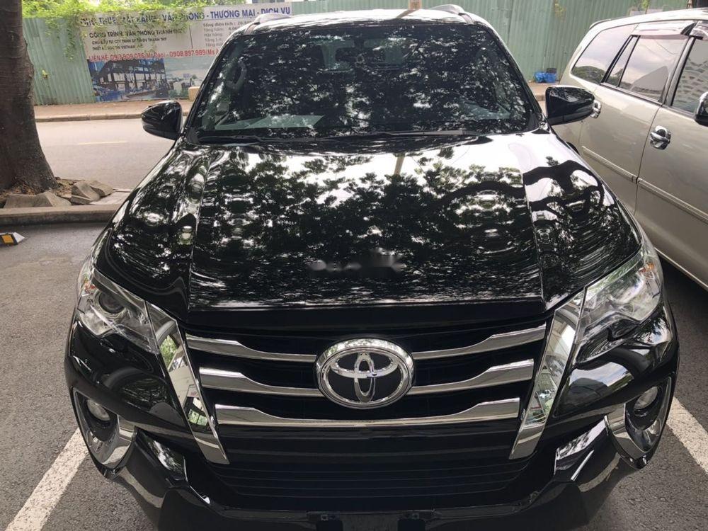 Toyota Fortuner   2019 - Bán Toyota Fortuner năm 2019, màu đen