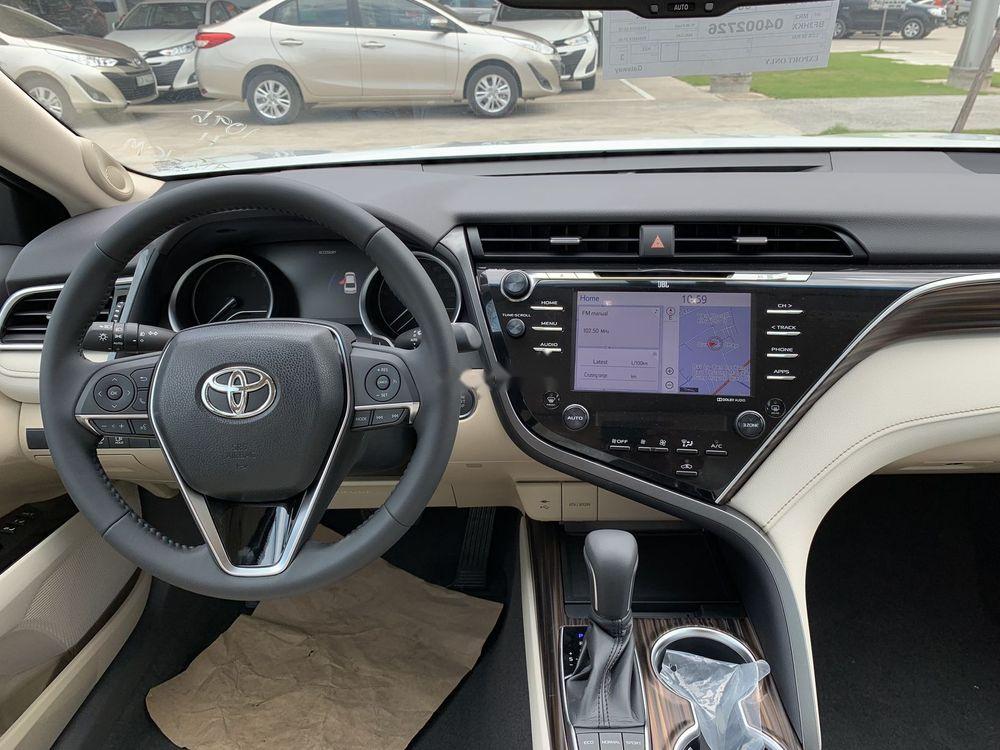 Toyota Camry 2019 - Bán Toyota Camry đời 2019, màu đen, nhập khẩu 