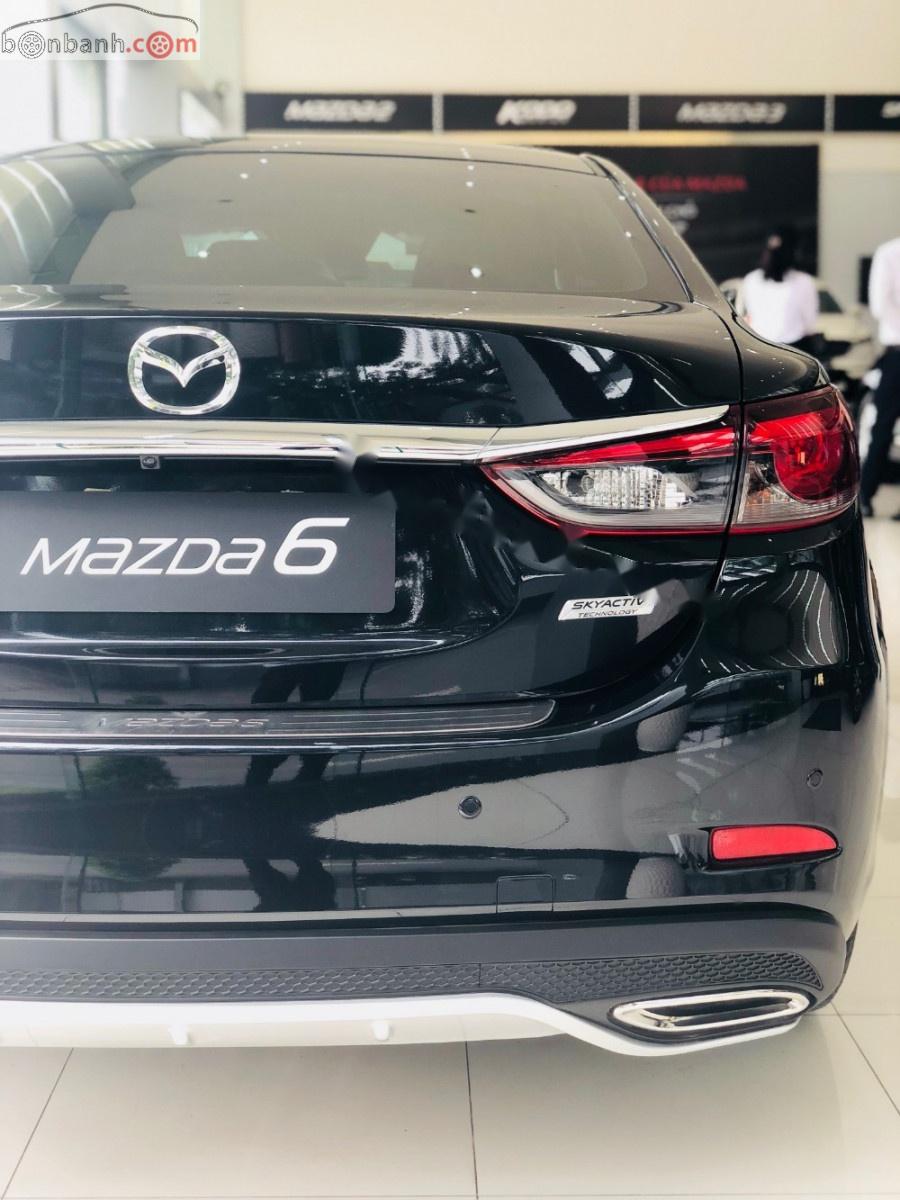 Mazda 6 2.5L Premium 2019 - Bán ô tô Mazda 6 2.5L Premium đời 2019, màu đen