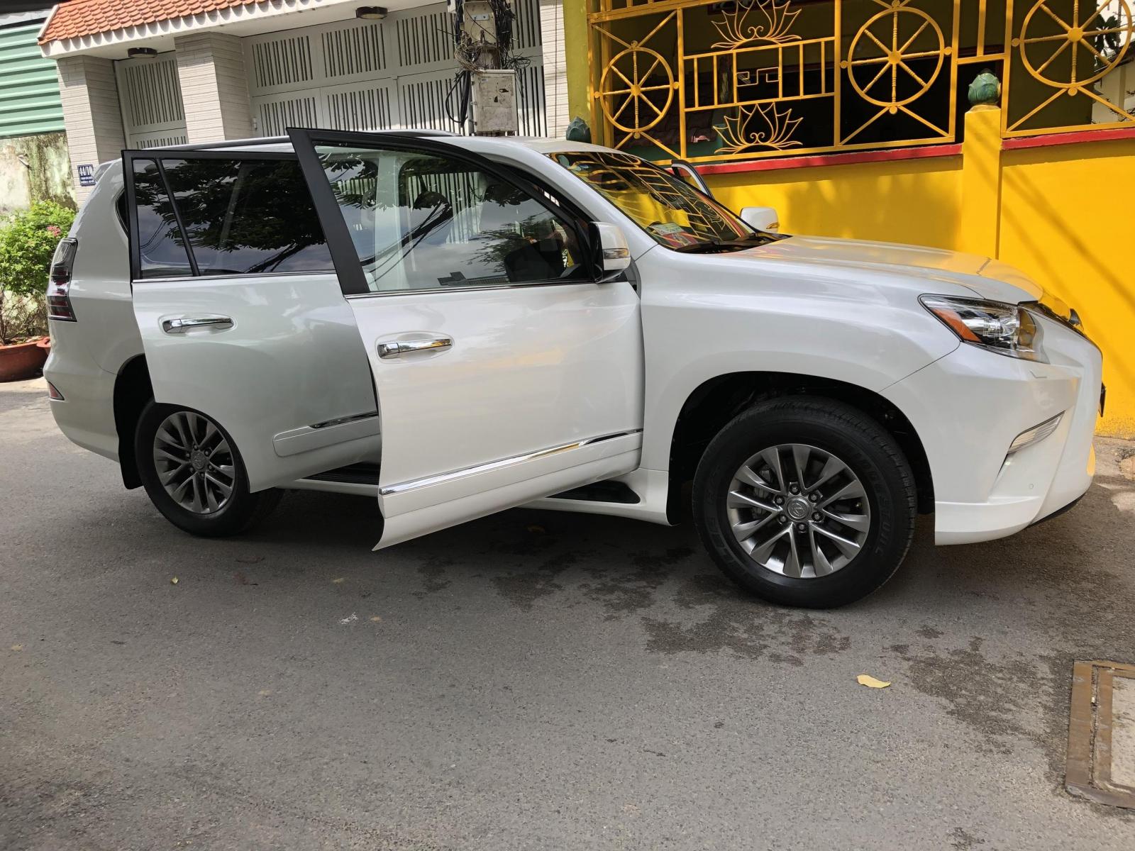 Lexus GX460 2016 - Mình cần bán Lexus GX460 full 2016 trắng thể thao