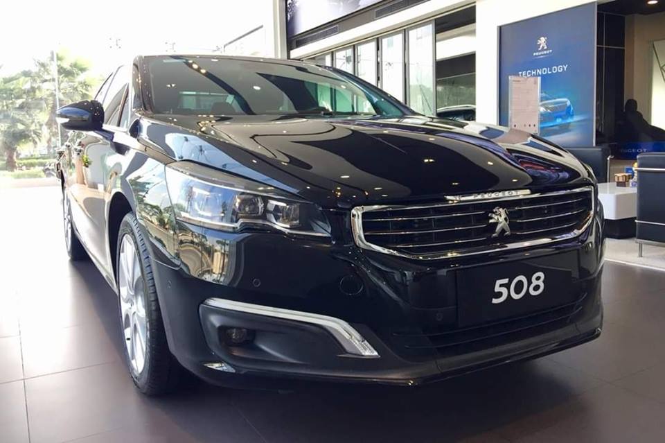 Peugeot 508 2015 - Cần bán xe Peugeot 508 sedan nhập khẩu Pháp, màu đen, hỗ trợ trả góp 80%, giao xe ngay