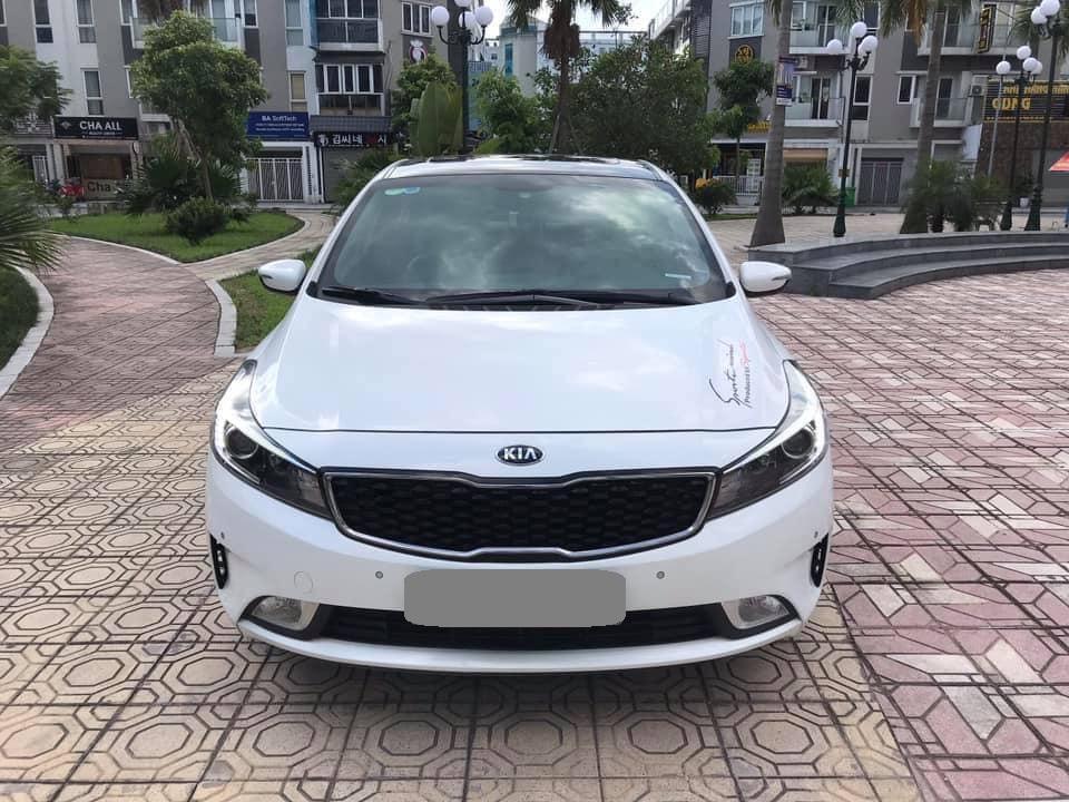 Kia Cerato 2017 - Bán Kia Cerato 2.0 tự động full 2017 màu trắng thể thao