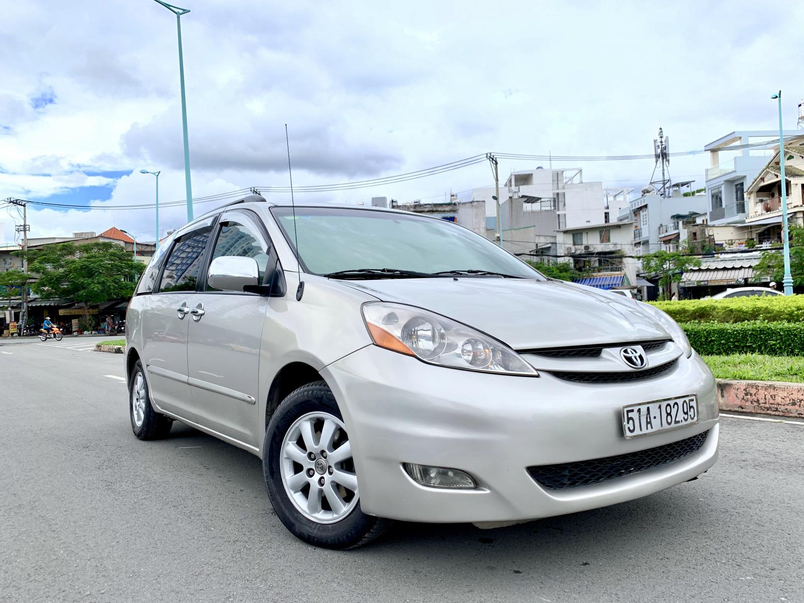 Toyota Sienna 2006 - Bán Sienna nhập Mỹ 2007 hàng full đồ chơi, số tự động, nội thất kem đẹp, nệm da cao