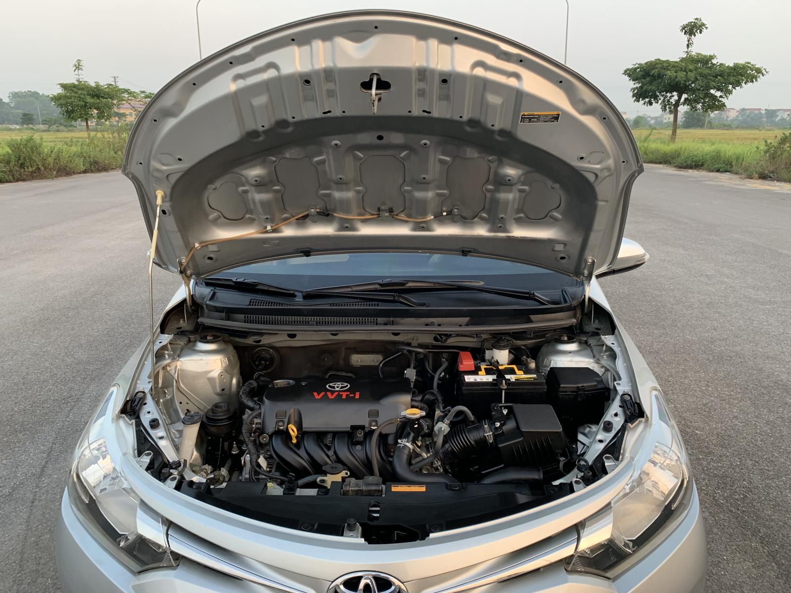 Toyota Vios 2014 - Bán Toyota Vios 1.5E MT năm 2014, màu bạc