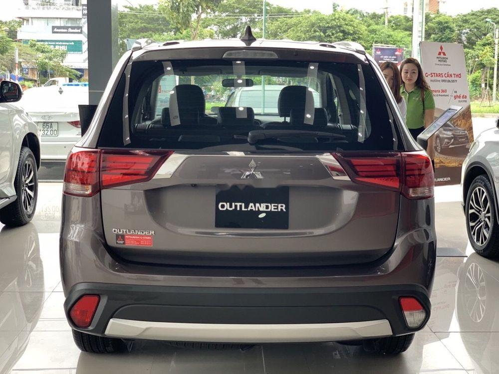 Mitsubishi Outlander 2019 - Bán Mitsubishi Outlander đời 2019, màu xám, xe nhập, 770 triệu