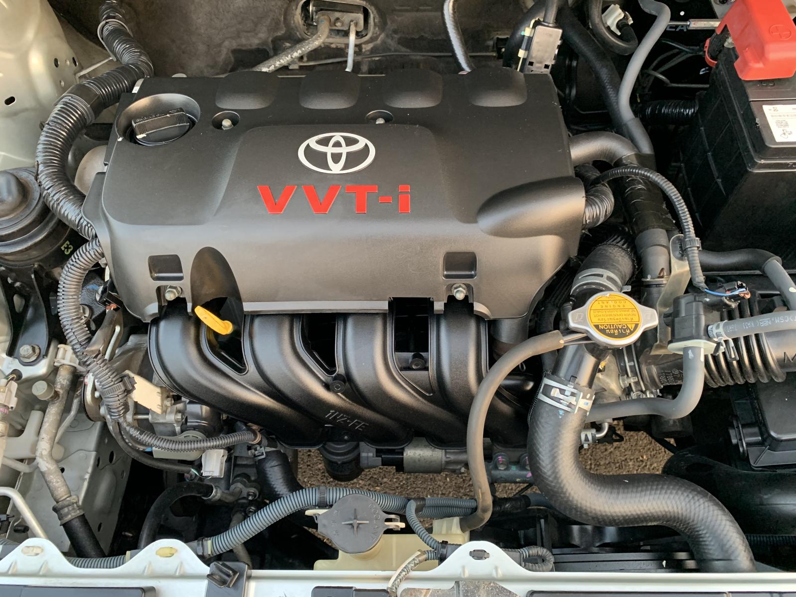 Toyota Vios 2014 - Bán Toyota Vios 1.5E MT năm 2014, màu bạc