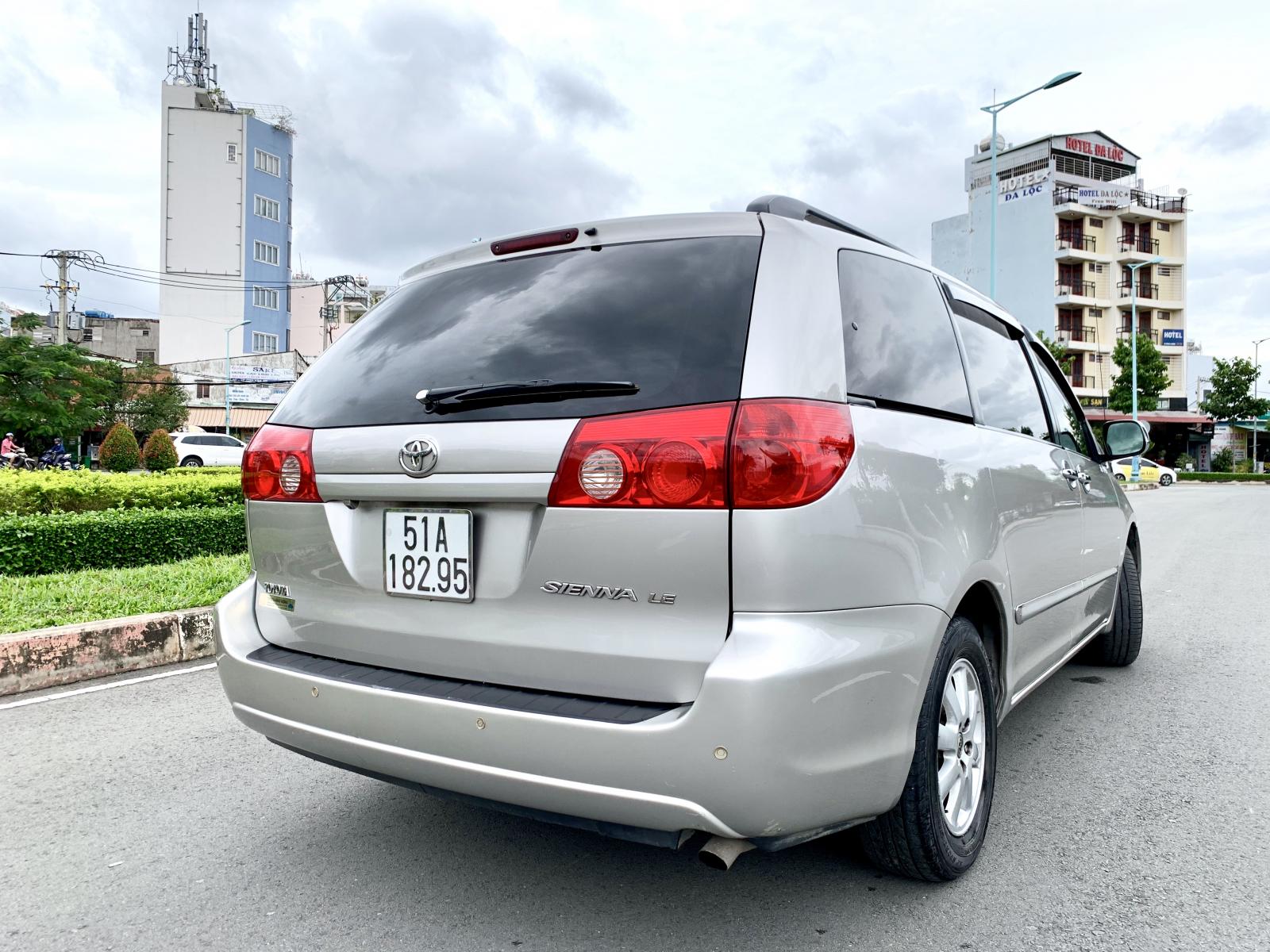 Toyota Sienna 2006 - Bán Sienna nhập Mỹ 2007 hàng full đồ chơi, số tự động, nội thất kem đẹp, nệm da cao