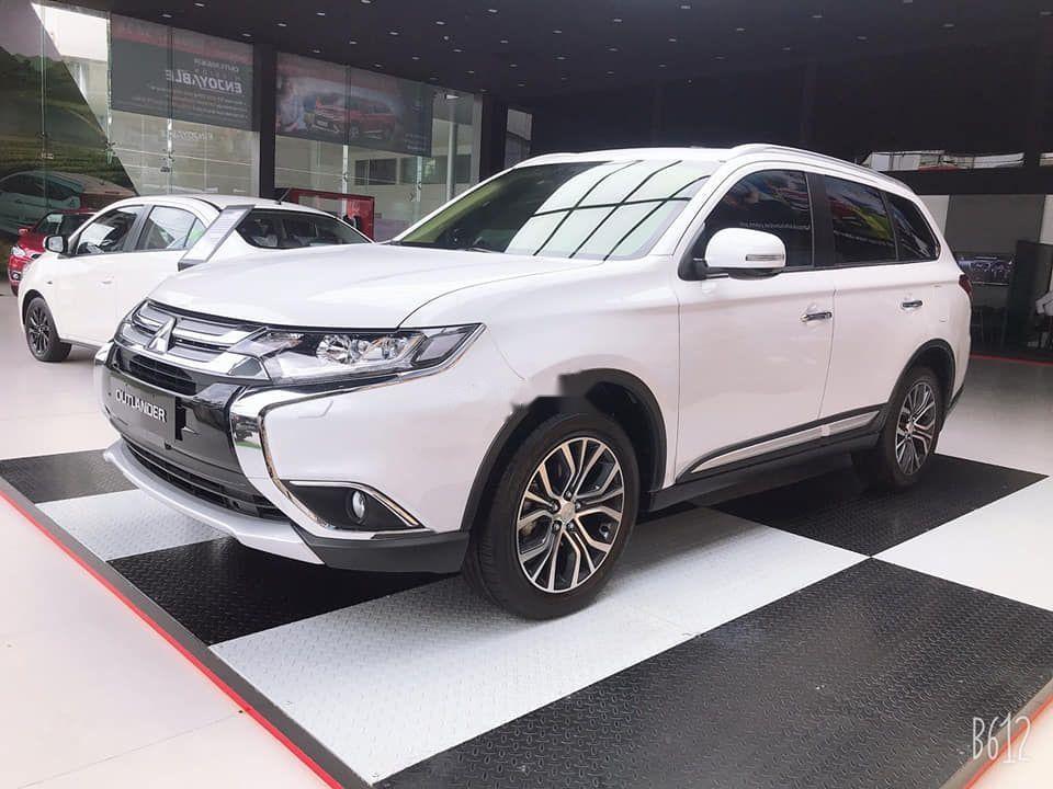 Mitsubishi Outlander 2019 - Bán Mitsubishi Outlander đời 2019, màu trắng, mới 100%