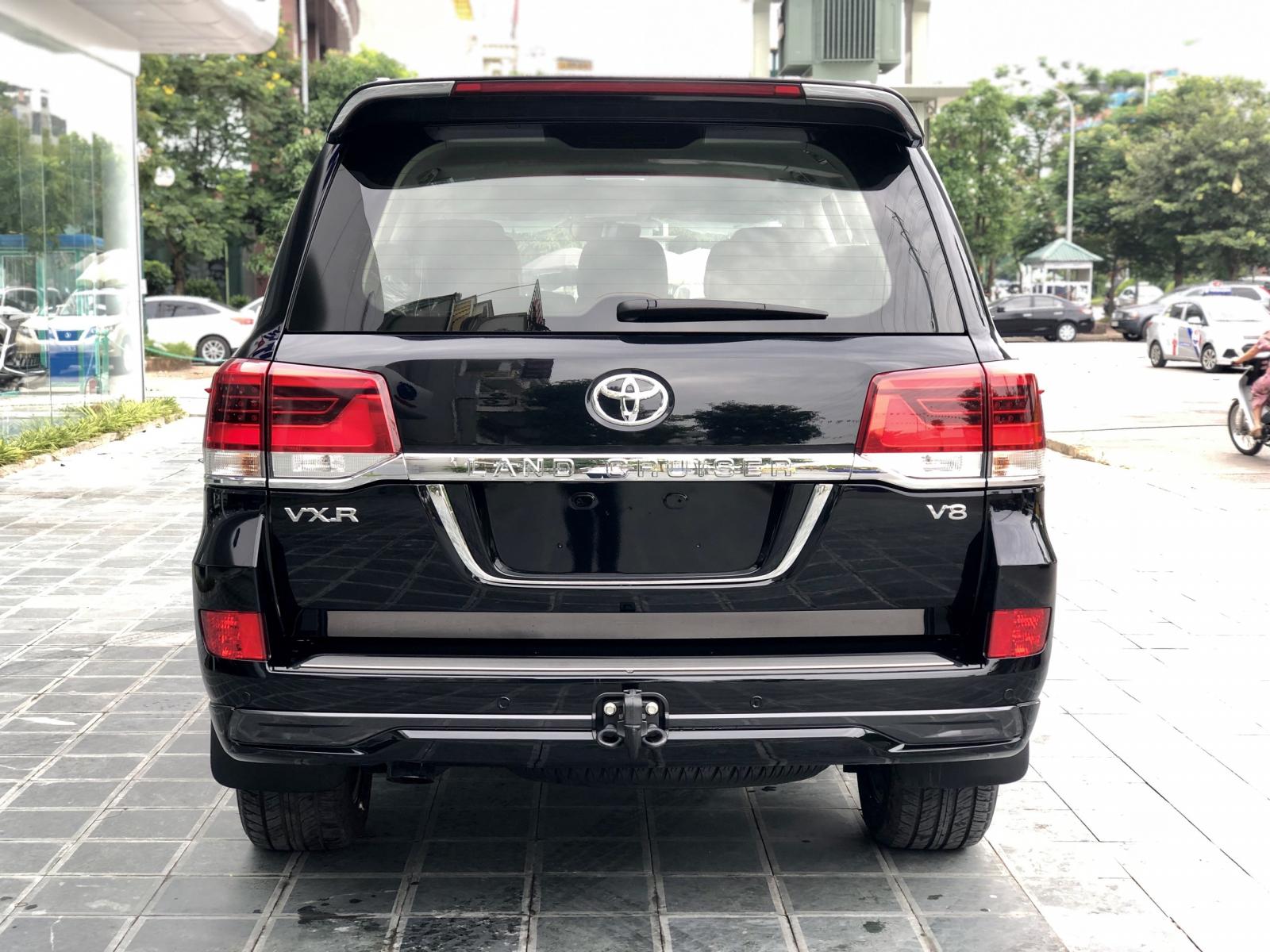 Toyota Land Cruiser 2018 - Cần bán Toyota Land Cruiser VXR 4.6 SX 2018, màu đen, nhập khẩu Trung Đông mới 100%