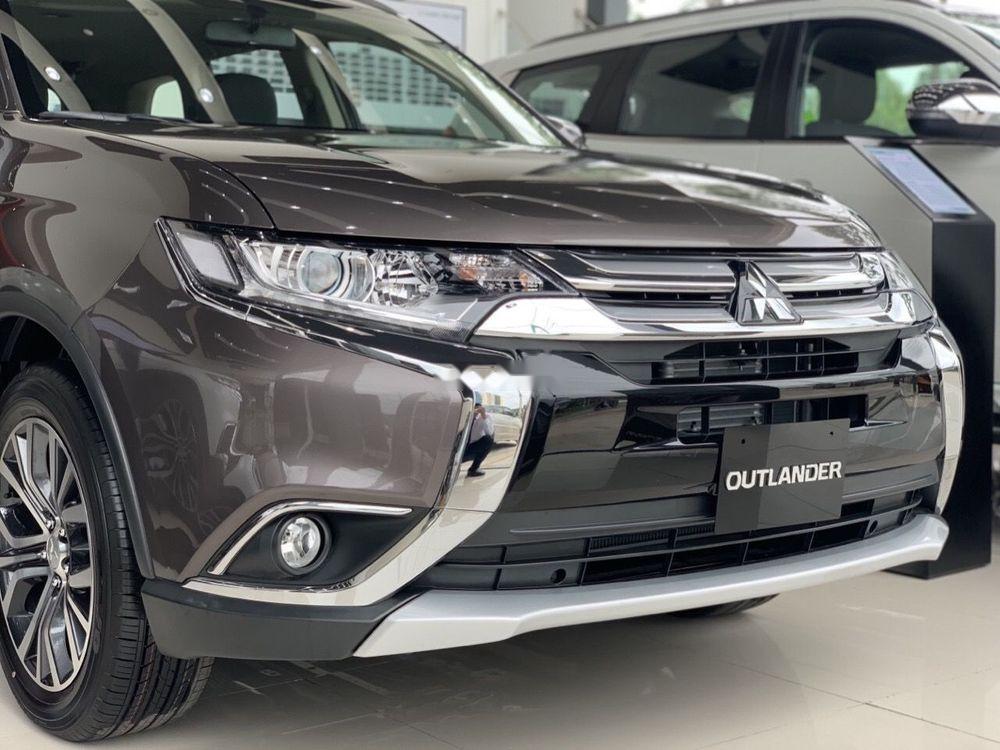 Mitsubishi Outlander 2019 - Bán Mitsubishi Outlander đời 2019, màu xám, xe nhập, 770 triệu
