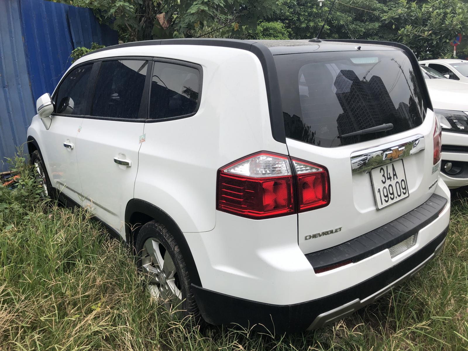 Chevrolet Orlando 2017 - Bán Chevrolet Orlando sản xuất 2017, màu trắng