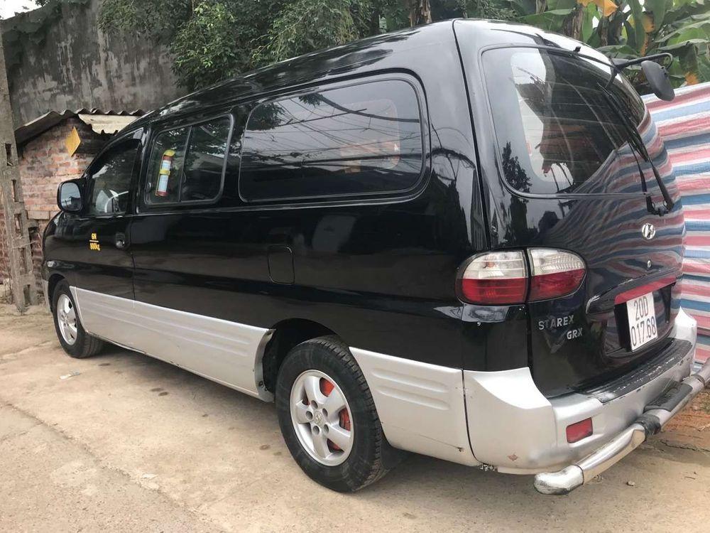 Hyundai Starex   2004 - Bán Hyundai Starex đời 2004, màu đen, xe nhập, chính chủ