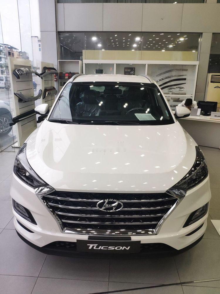 Hyundai Tucson 2019 - Bán xe Hyundai Tucson 2019, màu trắng, giá 770tr