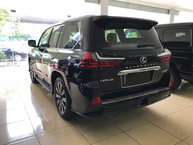 Lexus LX 570 2019 - Bán xe Lexus LX570 Super Sport S model 2020 xuất Trung Đông, mới 100%