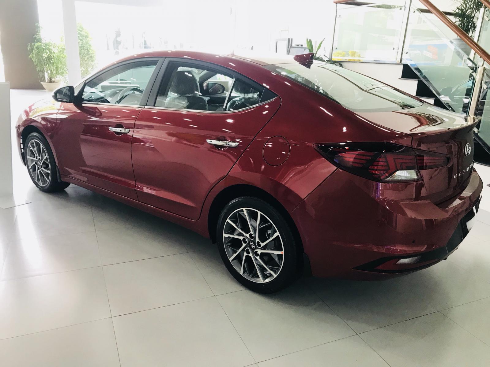 Hyundai Elantra 2019 - Giao xe ngay với 160 triệu với Hyundai Elantra lợi xăng số 1, hotline: 0974064605