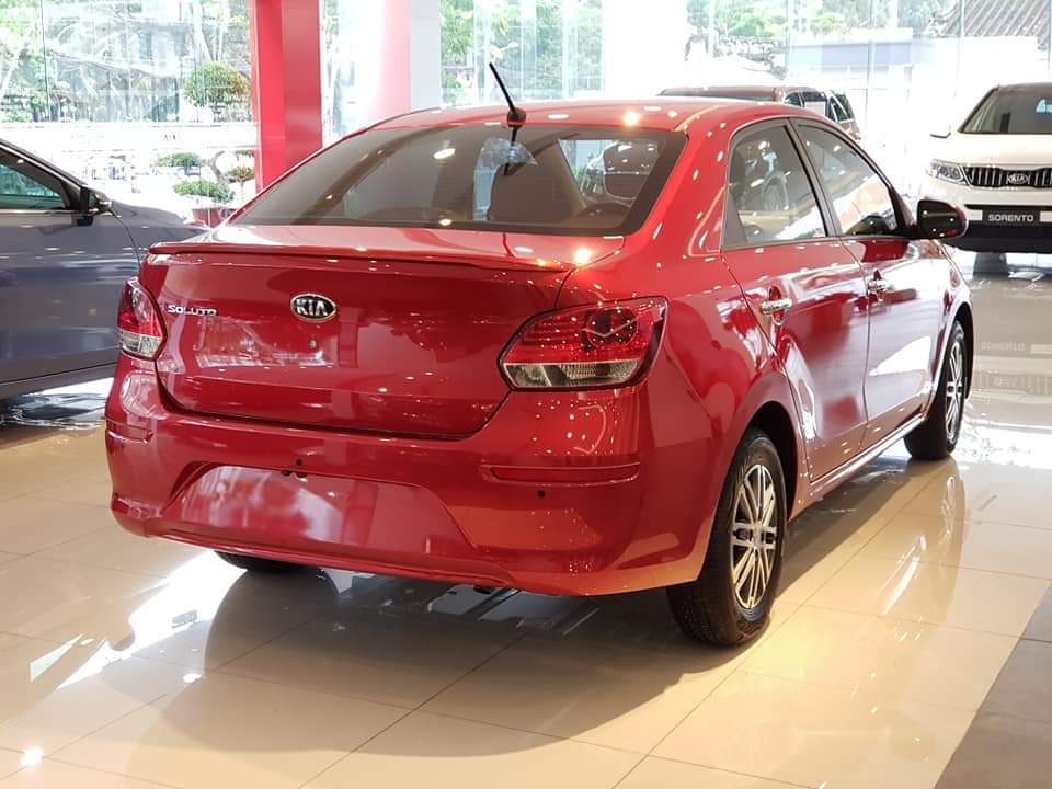 Kia Rio 2020 - Kia Soluto 2020 tặng BHVC, phim cách nhiệt