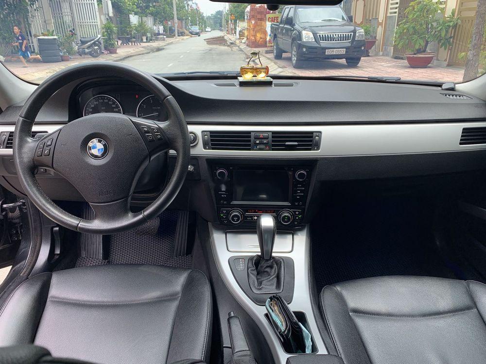 BMW 3 Series  320i   2010 - Bán BMW 3 Series 320i năm 2010, màu đen, nhập khẩu, số tự động